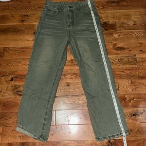 CUTE VINTAGE GREEN WASH JEANS!!!